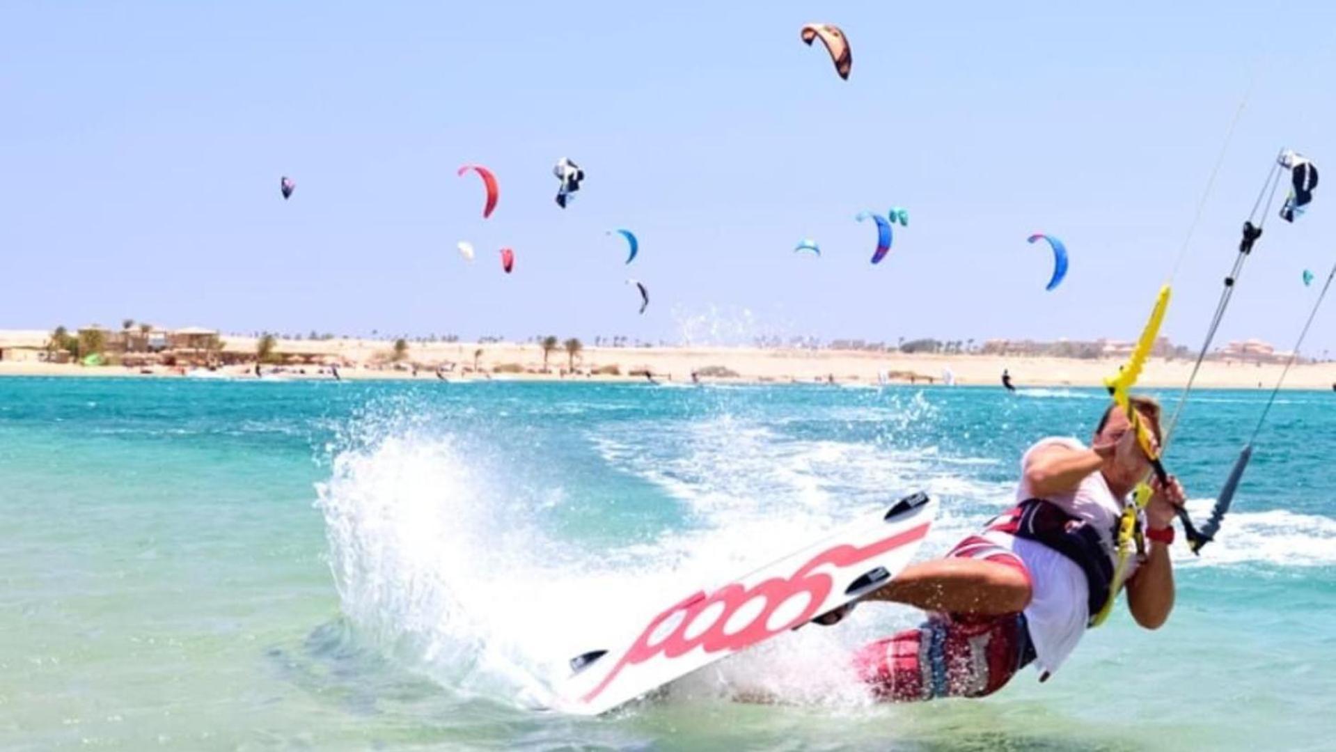 The Breakers Diving And Surfing Lodge Soma Bay Hurghada Exterior photo